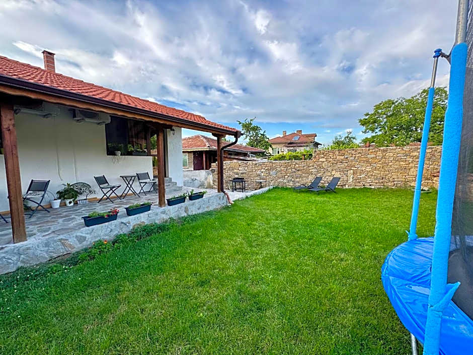 Петропавловската Къща