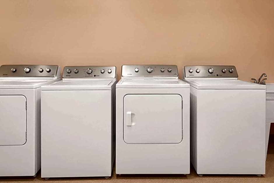 Travelodge by Wyndham Pincher Creek