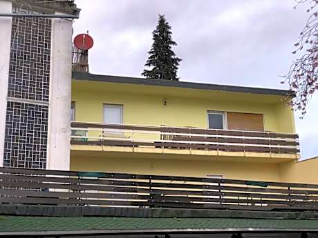 Apartments & Rooms Bad Soden                                                               