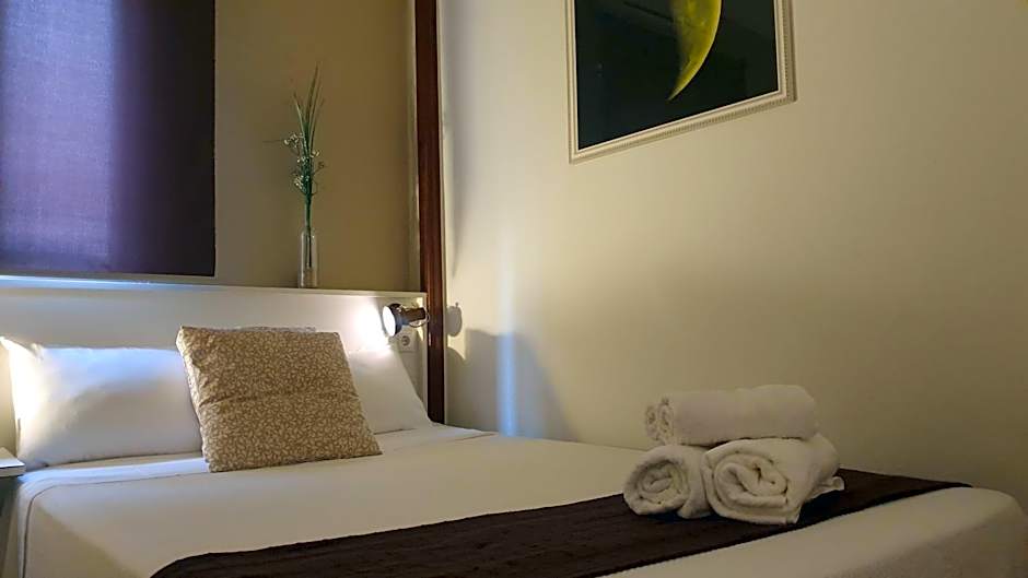 LUNA-Guest Rooms