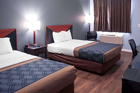 2 Double Beds, Efficiency, Nonsmoking, Upgrade