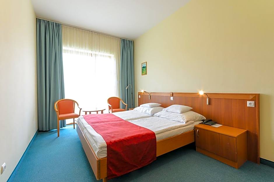 Hunguest Hotel Aqua Sol