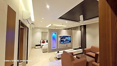 HOTEL RAMKRISHNA PALACE