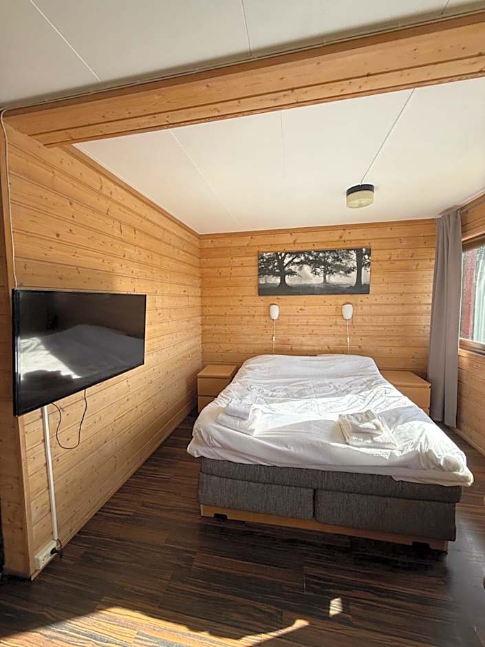 Sandmoen Bed & Breakfast, Free Parking