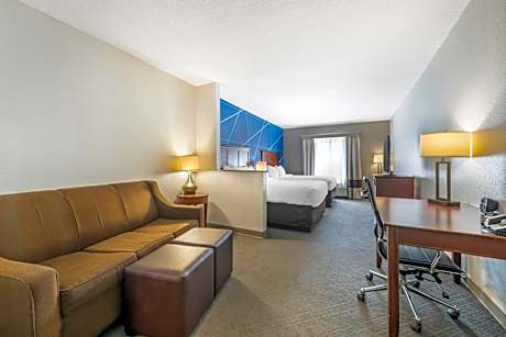 Queen Suite with Two Queen Beds - Disability Access/Non-Smoking