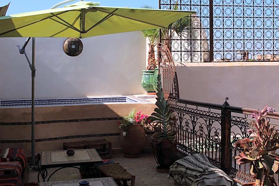 RIAD MAKENE MOUCHKILL