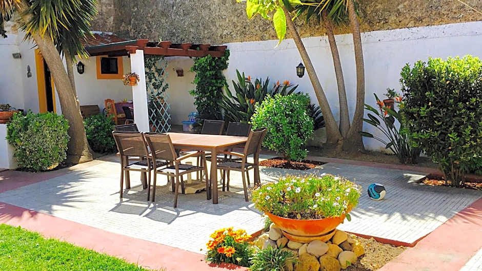 3 Marias Garden House B&B