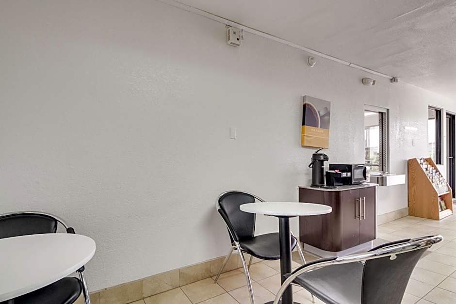 Avera Suites