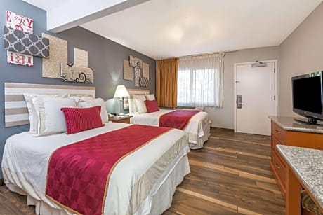Ramada by Wyndham near SeaWorld / Mission Beach