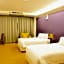 Alvarez Hotel