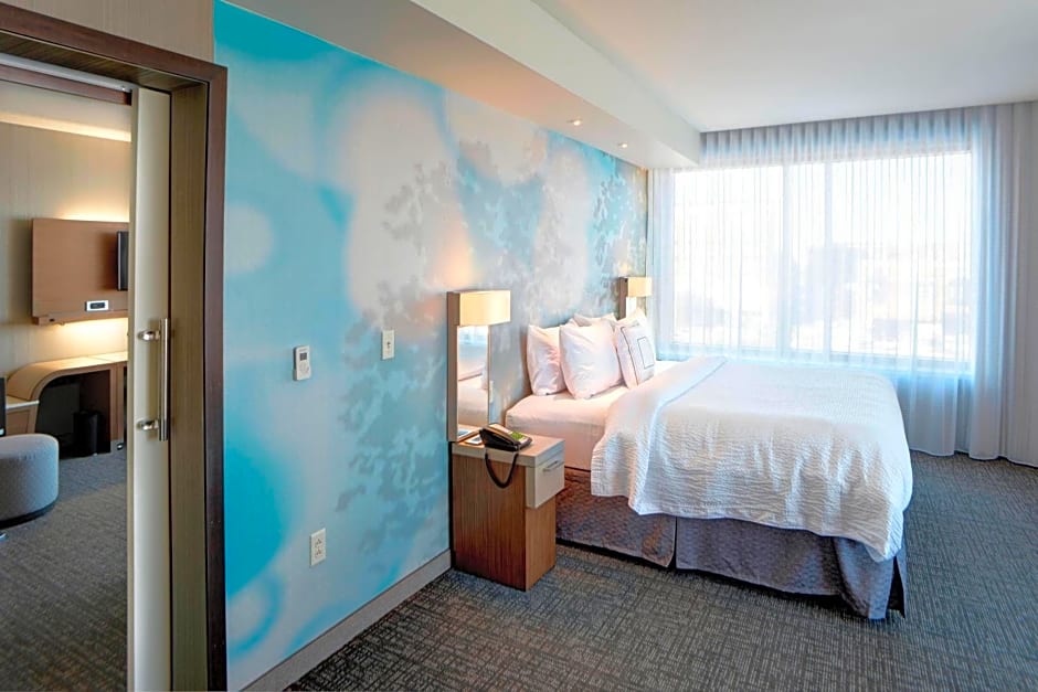 Courtyard by Marriott Muncie at Horizon Convention Center