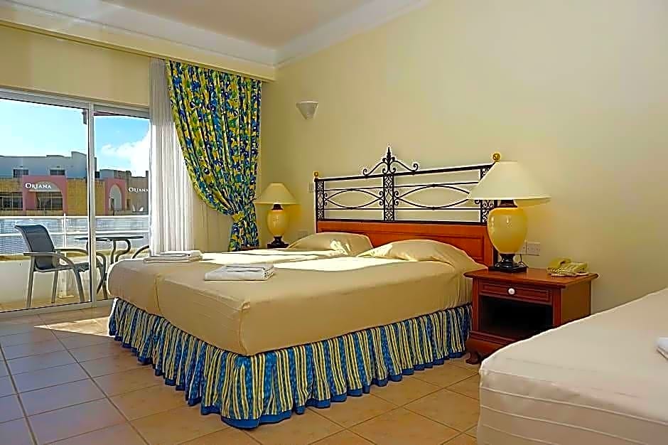 Oriana Hotel