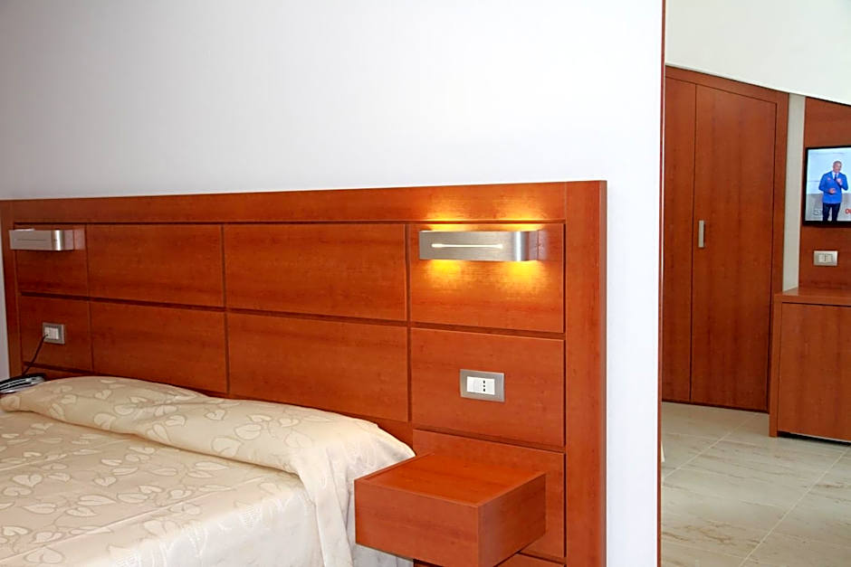 Villaggio Turistico La Mantinera - Hotel