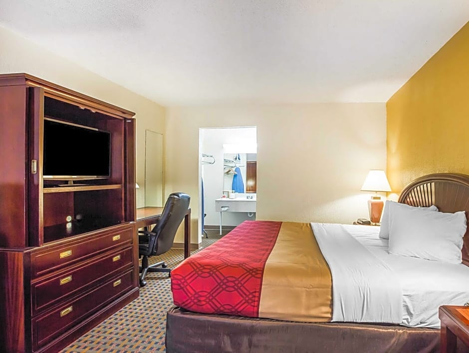 Rodeway Inn & Suites Carrollton