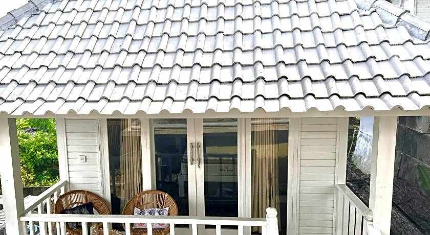 The Kubu 221 Ceningan