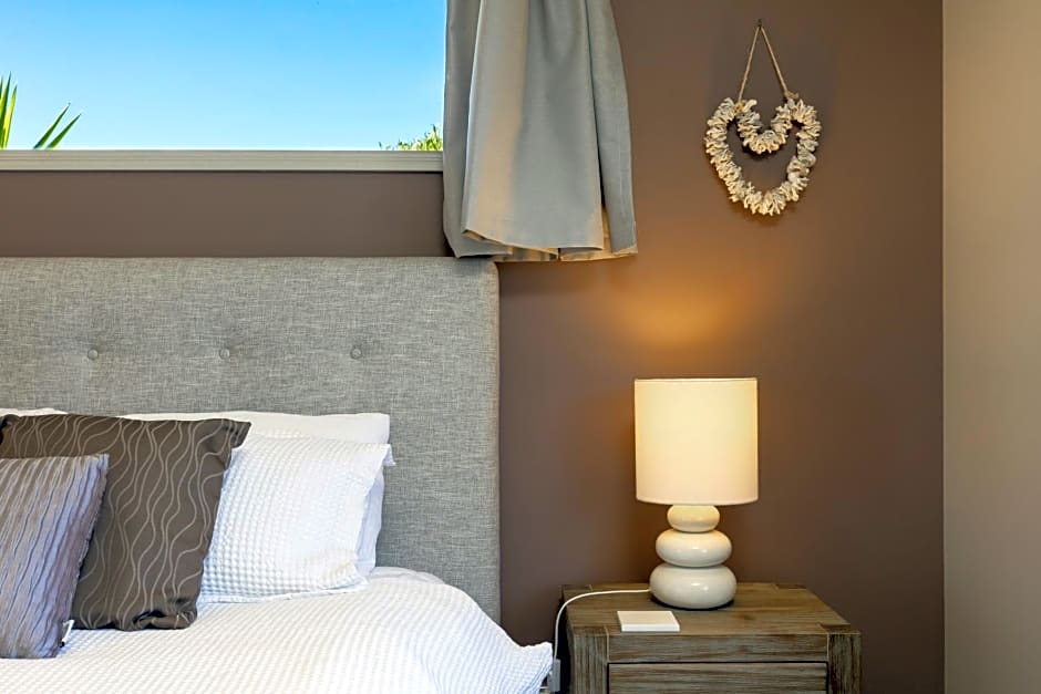 Ocean View Beachfront Apartment