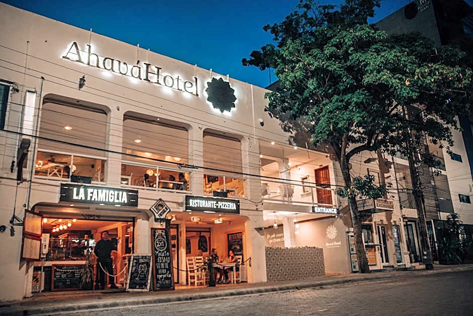 Ahava Hotel