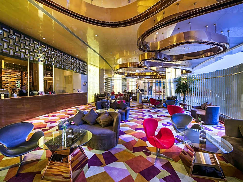 Pullman Linyi Lushang Hotel