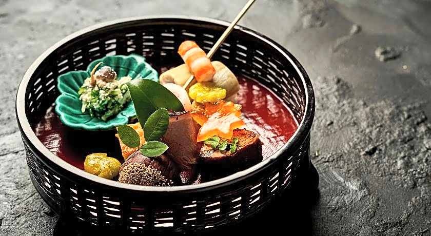 Heihachi Tea House Inn