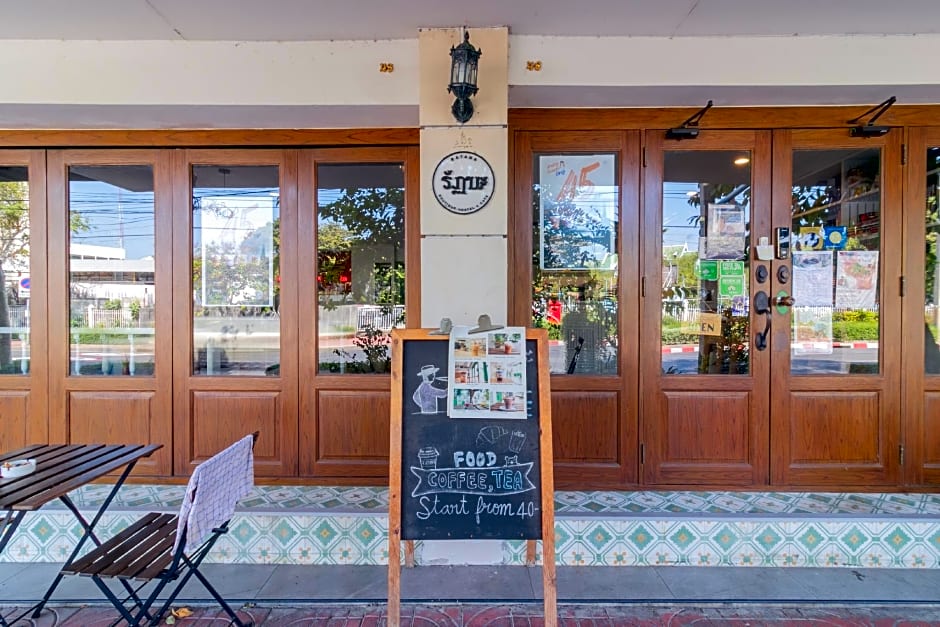 Ratana Boutique Hostel