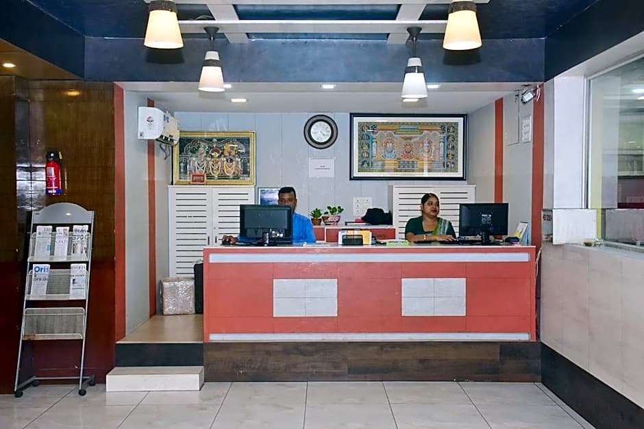 Hotel Arya Palace