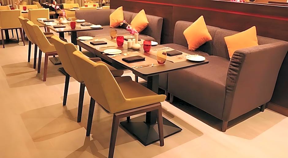 Carnelian Muscat - Airport Hotel