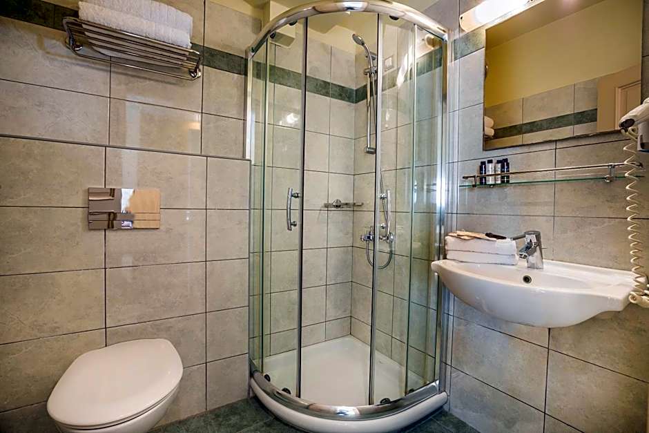 Ionian Plaza Hotel & Spa