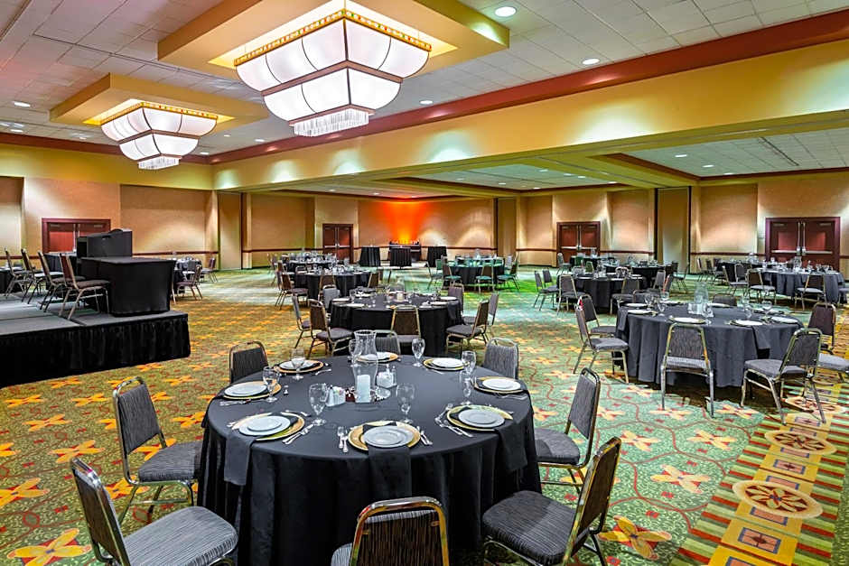 University Plaza Hotel Springfield