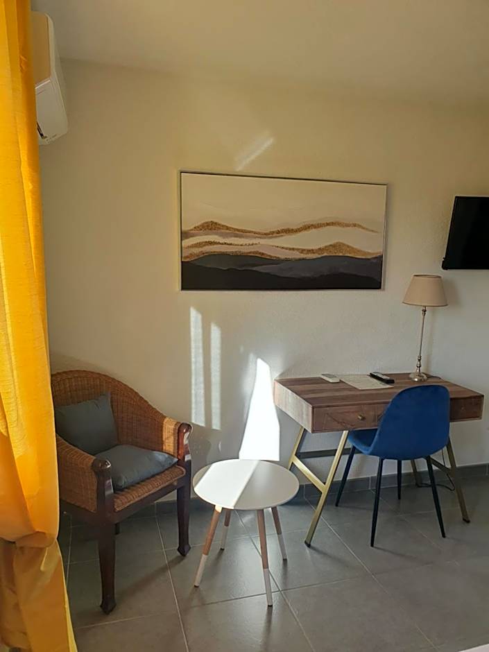 Le Mas des Quintrands Manosque - Motel de charme