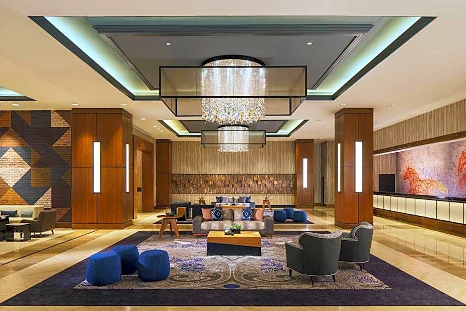 Renaissance by Marriott Dallas Addison Hotel