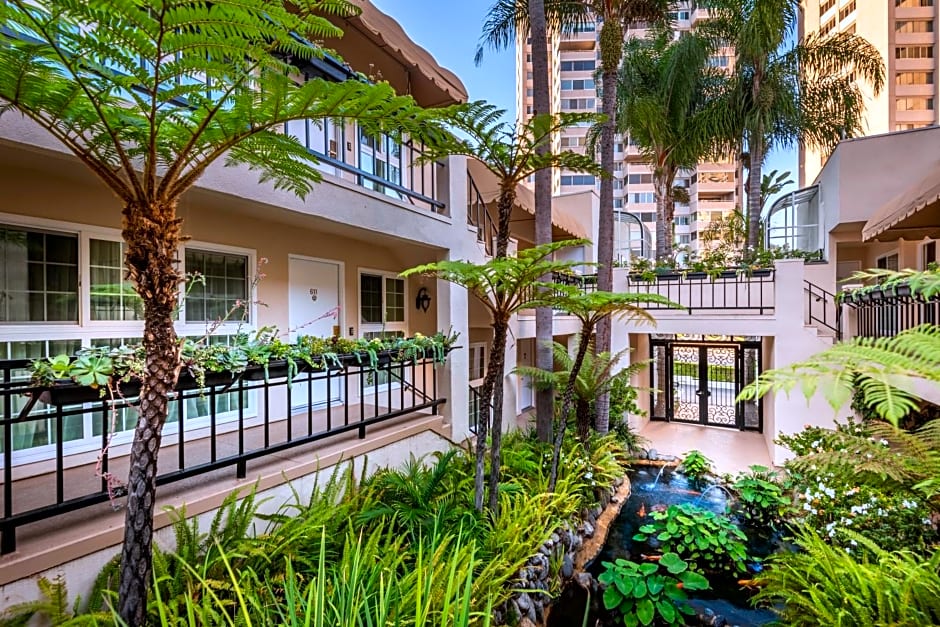 Beverly Hills Plaza Hotel & Spa