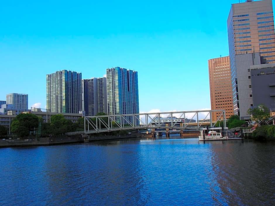 PETALS TOKYO - Floating Hotel