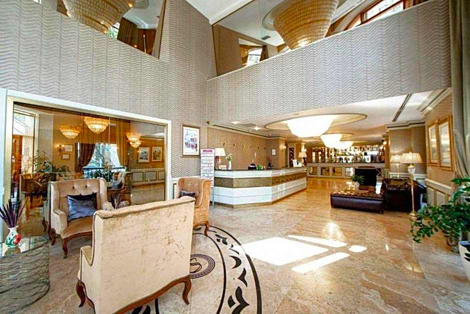 Sapphire Inn Hotel