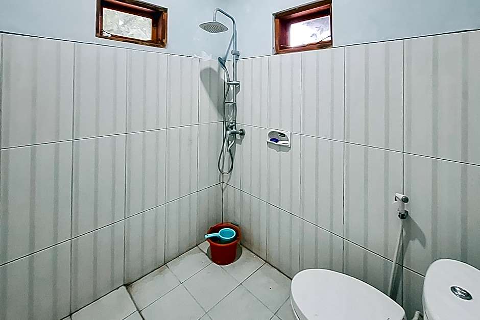 Urbanview Hotel Penginapan Ananda