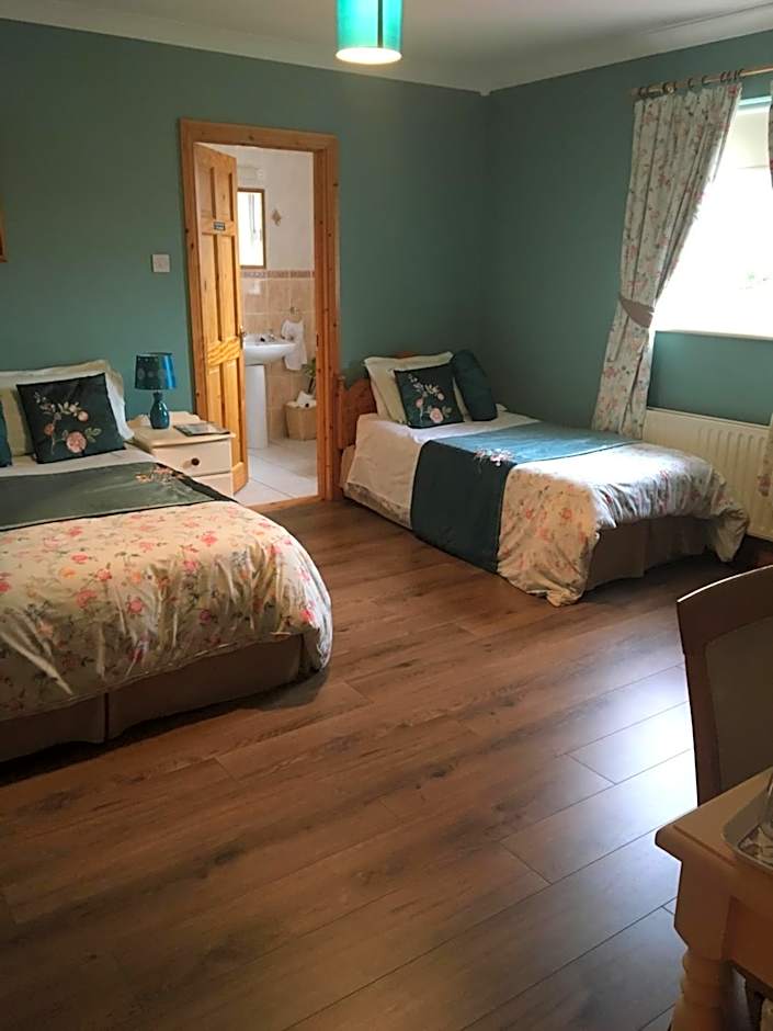 Heeneys Lodge B&B
