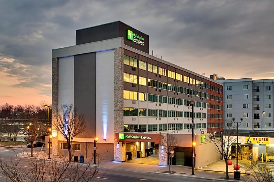 Holiday Inn Express Washington DC N-Silver Spring