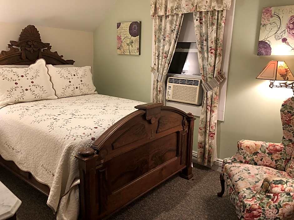 Alpine Haus Bed & Breakfast Inn
