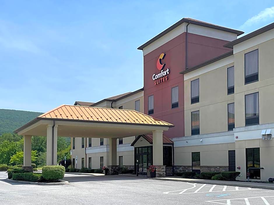 Comfort Suites Altoona North