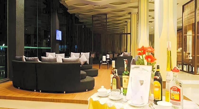 Alvarez Hotel
