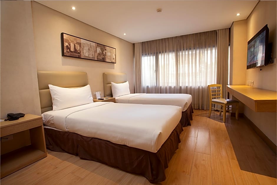 Photo 1 of 50 of Jinjiang Inn Ortigas