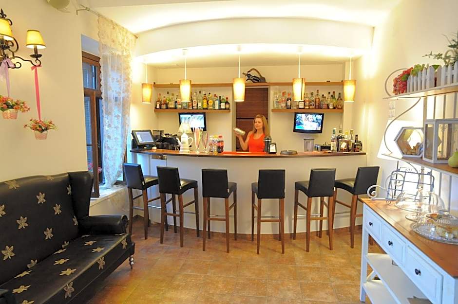 Boutique Hotel Kentrikon & Bungalows