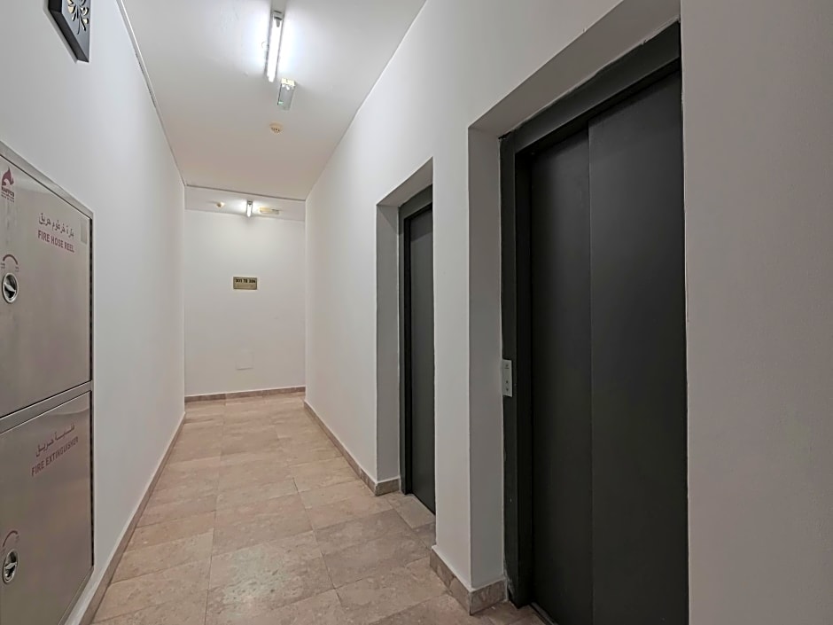 OYO 117 Majestic Hotel