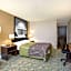 Super 8 by Wyndham Waldorf