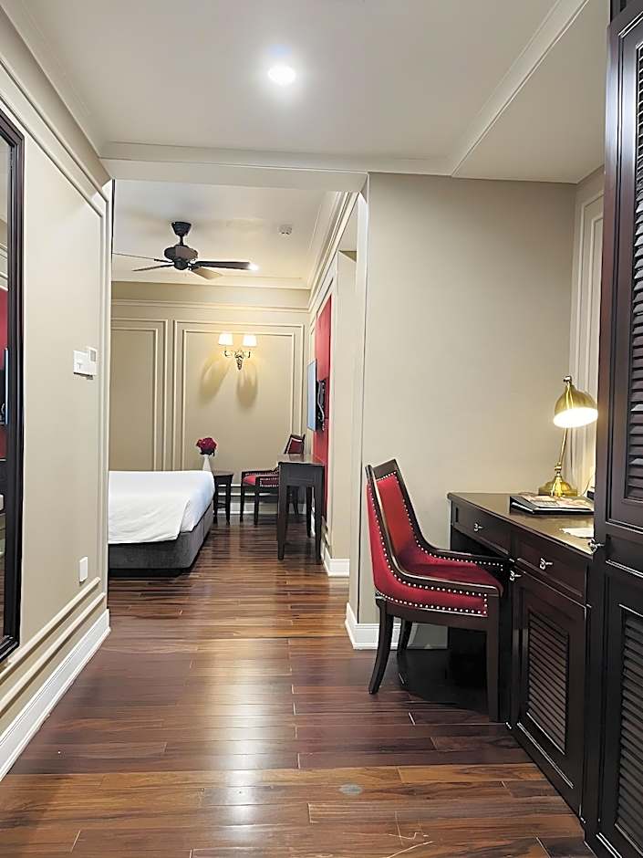 Hotel du Monde