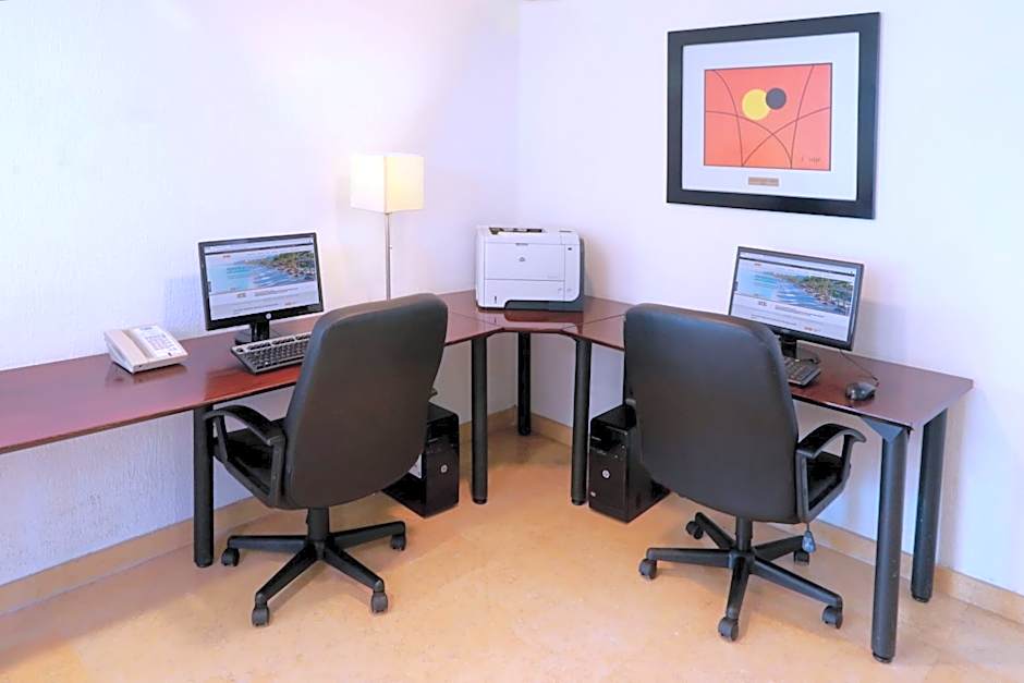 Holiday Inn Express Nuevo Laredo By IHG