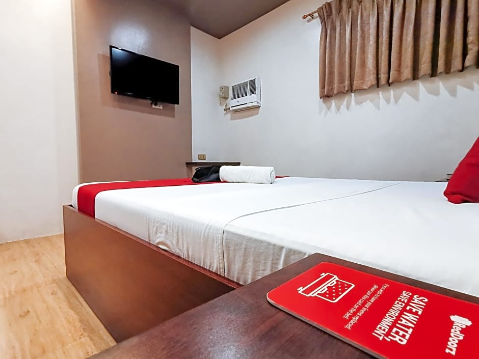 Reddoorz Plus near Robinsons Place Gensan