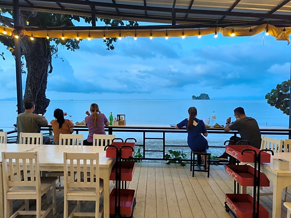 Nangkam Boutique Donsak