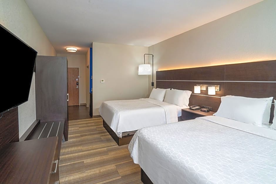 Holiday Inn Express Hotel Winona North, an IHG Hotel