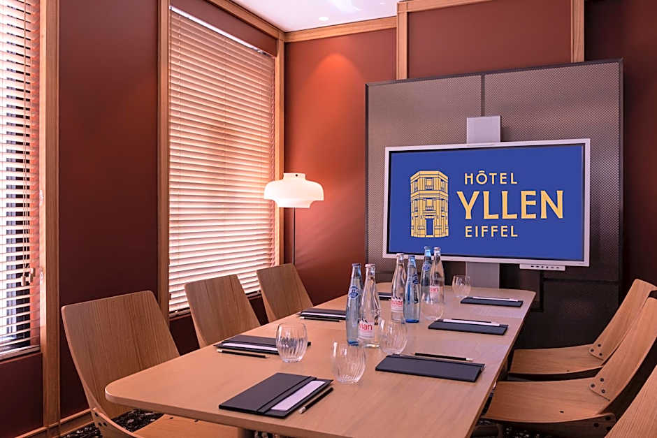 Yllen Eiffel Hotel