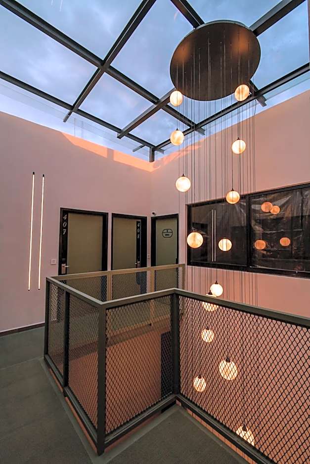 Expo Satelite 2750 Hotel & Suites